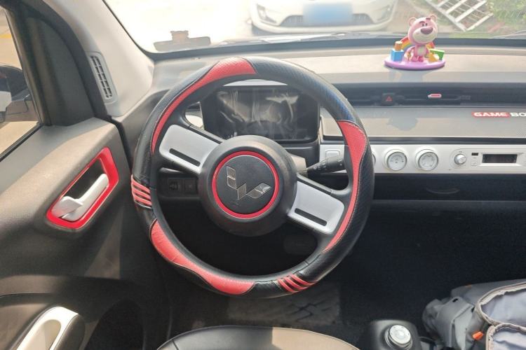 Used Wuling Hongguang MINIEV 2022 GAMEBOY 200km Play Edition with Lithium Iron Phosphate Steering Wheel