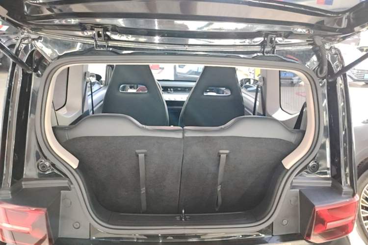 Used Wuling Hongguang MINIEV 2022 GAMEBOY 300km Enthusiast Model with Lithium Iron Phosphate Trunk