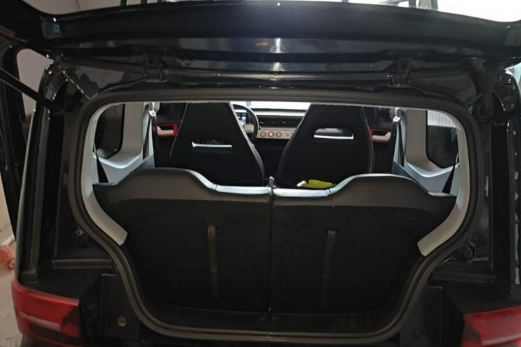 Used Wuling Hongguang MINIEV 2022 GAMEBOY 300km Enthusiast Model with Lithium Iron Phosphate Trunk