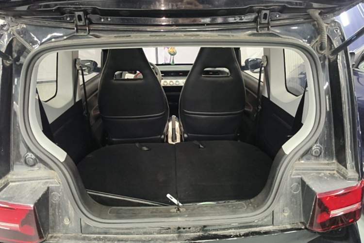 Used Wuling Hongguang MINIEV 2022 GAMEBOY 300km Enthusiast Model with Lithium Iron Phosphate Trunk