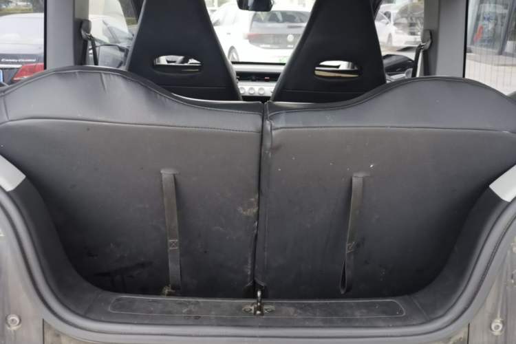 Used Wuling Hongguang MINIEV 2022 GAMEBOY 300km Enthusiast Model with Lithium Iron Phosphate Trunk