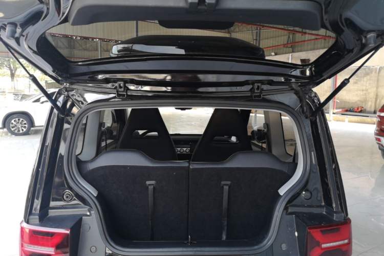 Used Wuling Hongguang MINIEV 2022 GAMEBOY 300km Enthusiast Model with Lithium Iron Phosphate Trunk
