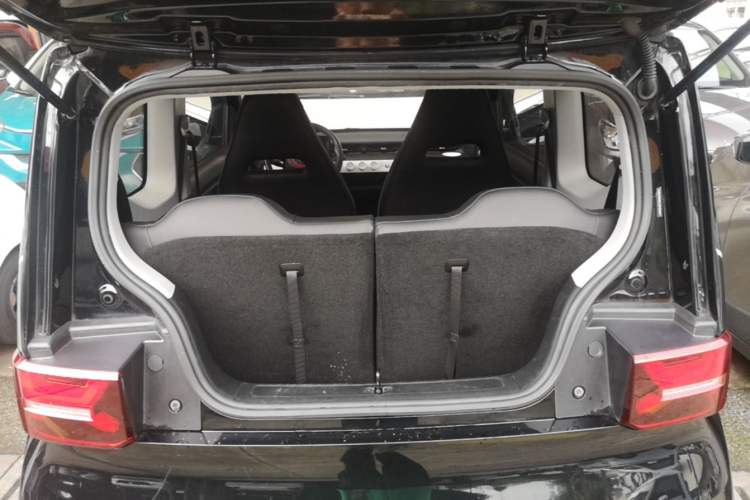 Used Wuling Hongguang MINIEV 2022 GAMEBOY 300km Enthusiast Model with Lithium Iron Phosphate Trunk