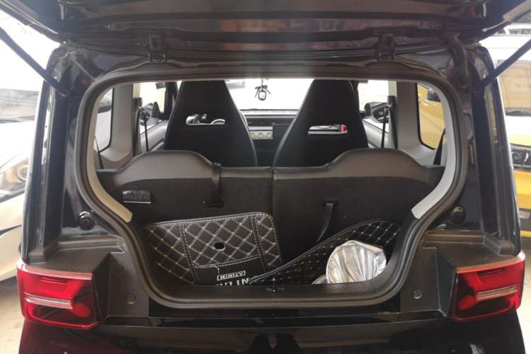 Used Wuling Hongguang MINIEV 2022 GAMEBOY 300km Enthusiast Model with Lithium Iron Phosphate Trunk