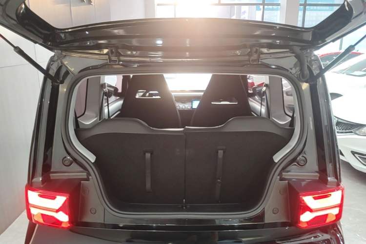 Used Wuling Hongguang MINIEV 2022 GAMEBOY 200km Gaming Edition with Lithium Iron Phosphate Trunk