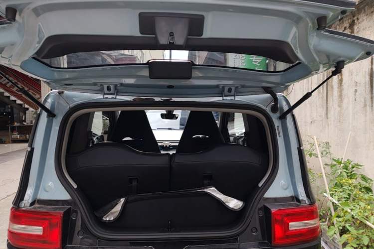 Used Wuling Hongguang MINIEV 2022 Easy Version Lithium Iron Phosphate Trunk