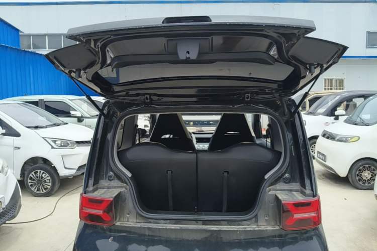 Used Wuling Hongguang MINIEV 2022 GAMEBOY 200km Play Edition with Lithium Iron Phosphate Trunk