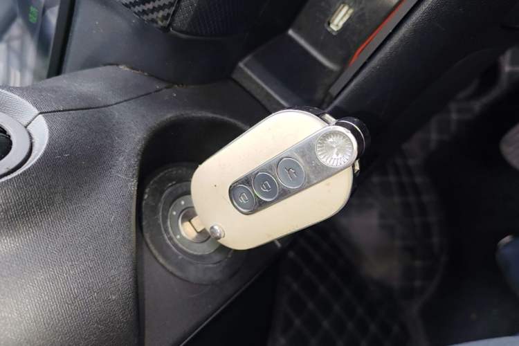 Used Wuling Hongguang MINIEV 2022 GAMEBOY 200km Play Edition with Lithium Iron Phosphate Vehicle Key