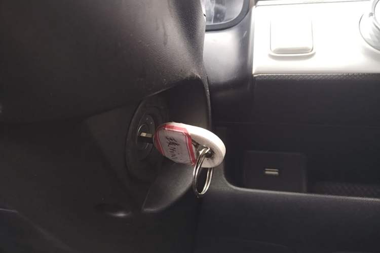 Used Wuling Hongguang MINIEV 2022 GAMEBOY 200km Gaming Edition with Lithium Iron Phosphate Vehicle Key