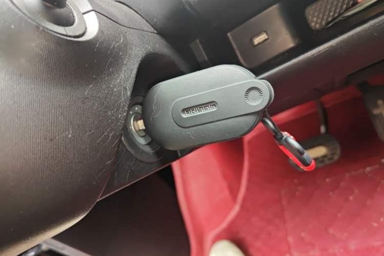 Used Wuling Hongguang MINIEV 2022 GAMEBOY 200km Gaming Edition with Lithium Iron Phosphate Vehicle Key