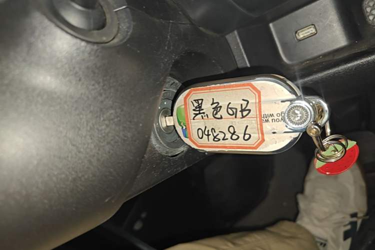 Used Wuling Hongguang MINIEV 2022 GAMEBOY 200km Gaming Edition with Lithium Iron Phosphate Vehicle Key