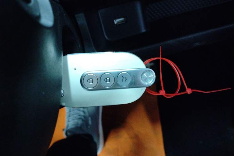 Used Wuling Hongguang MINIEV 2022 GAMEBOY 300km Enthusiast Model with Lithium Iron Phosphate Vehicle Key