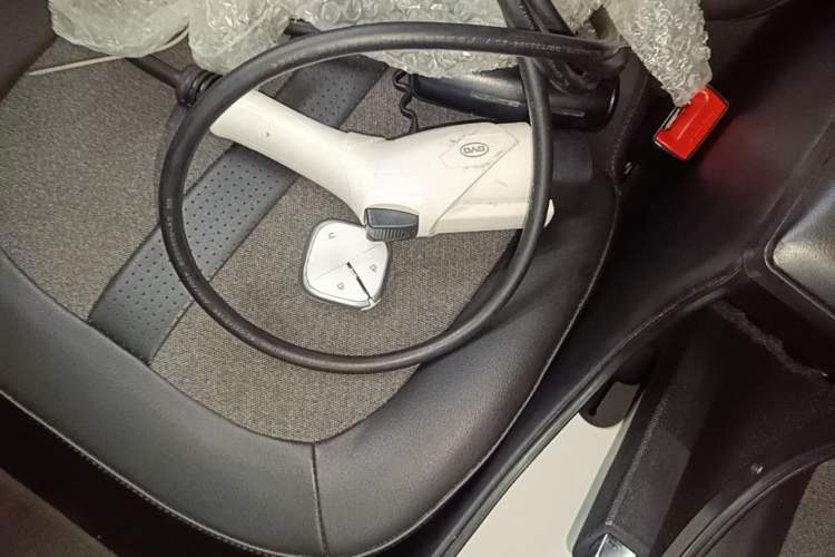 Used Wuling Hongguang MINIEV 2022 GAMEBOY 200km Gaming Edition with Lithium Iron Phosphate Vehicle Key