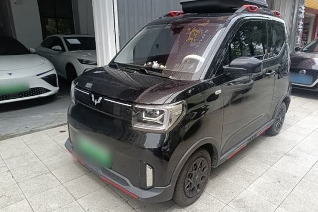 Ojetý Wuling Hongguang MINIEV 2022 GAMEBOY 200km Gaming Edition with Lithium Iron Phosphate
