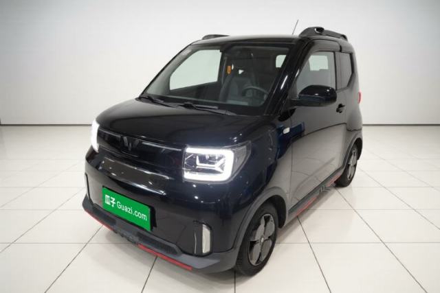 Ojetý Wuling Hongguang MINIEV 2022 GAMEBOY 300km Enthusiast Model with Lithium Iron Phosphate