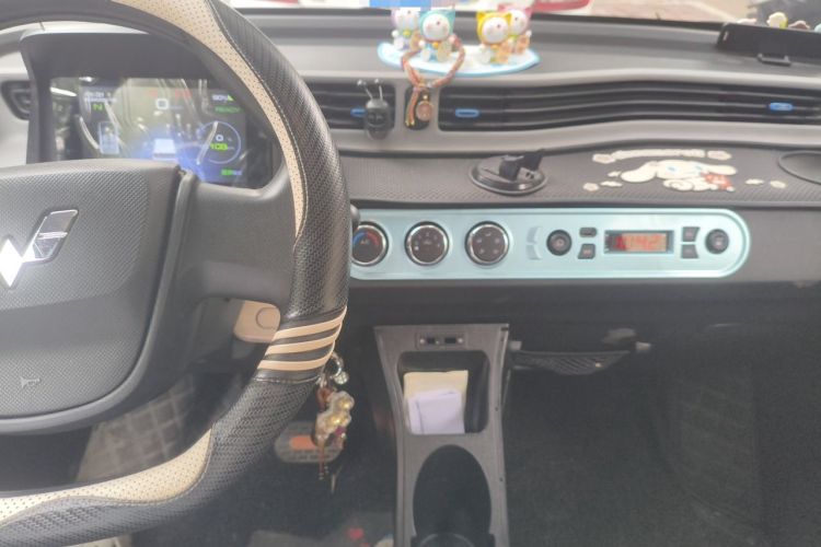 Used Wuling Hongguang MINIEV 2022 Zizai Version Lithium Iron Phosphate Audio And AC Panel