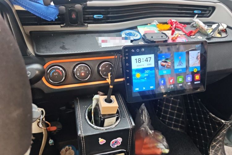 Used Wuling Hongguang MINIEV 2022 Macaron Premium Model – Lithium Iron Phosphate Audio And AC Panel