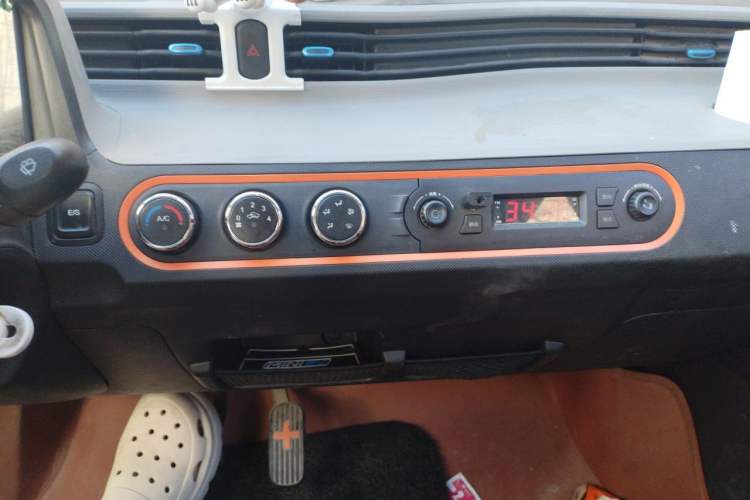 Used Wuling Hongguang MINIEV 2022 Enjoy Edition Lithium Iron Phosphate Audio And AC Panel