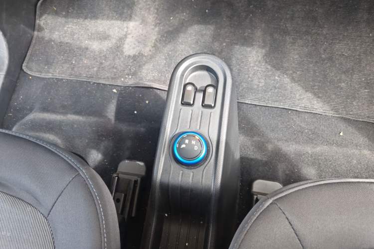 Used Wuling Hongguang MINIEV 2022 Zizai Version Lithium-NMC Audio And AC Panel
