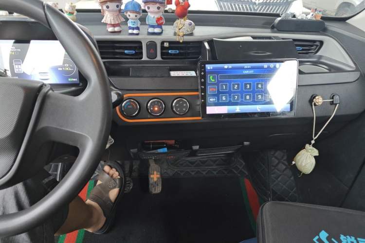 Used Wuling Hongguang MINIEV 2022 Enjoy Edition Lithium Iron Phosphate Audio And AC Panel