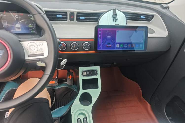 Used Wuling Hongguang MINIEV 2022 Enjoy Edition Lithium Iron Phosphate Audio And AC Panel
