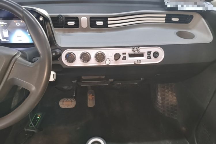 Used Wuling Hongguang MINIEV 2022 Zizai Version Lithium Iron Phosphate Audio And AC Panel