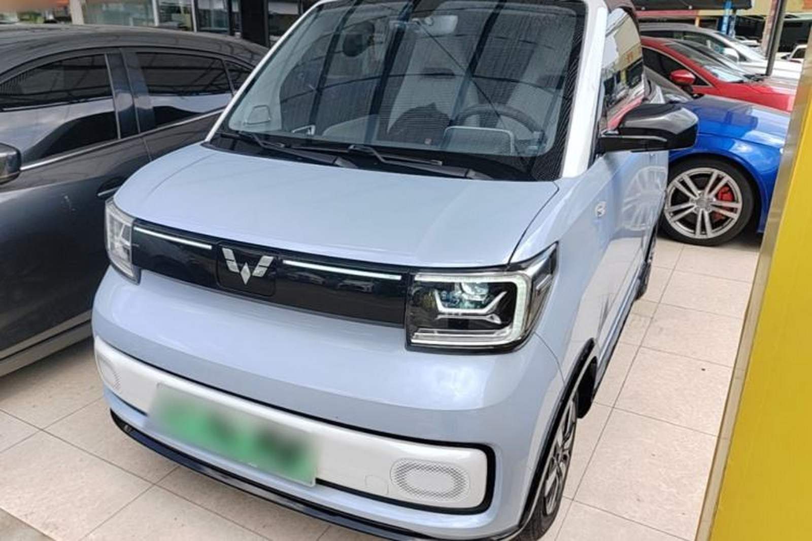 Фото Wuling с площадки