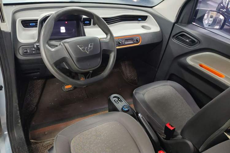 Used Wuling Hongguang MINIEV 2022 Enjoy Edition Lithium Iron Phosphate Center Console