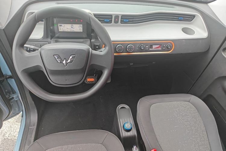 Used Wuling Hongguang MINIEV 2022 Easy Version Lithium-NMC Center Console