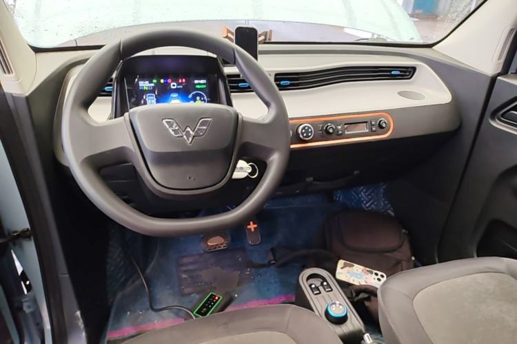 Used Wuling Hongguang MINIEV 2022 Zizai Version Lithium-NMC Center Console