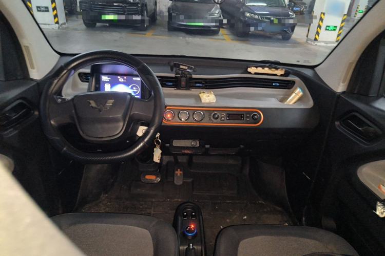 Used Wuling Hongguang MINIEV 2022 Enjoy Edition Lithium Iron Phosphate Center Console