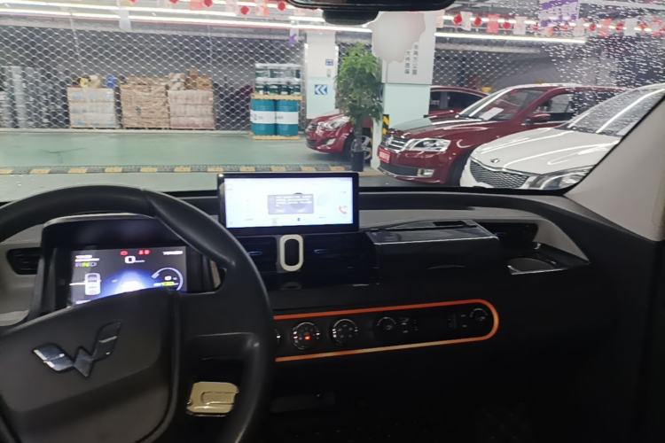 Used Wuling Hongguang MINIEV 2022 Enjoy Edition Lithium Iron Phosphate Center Console