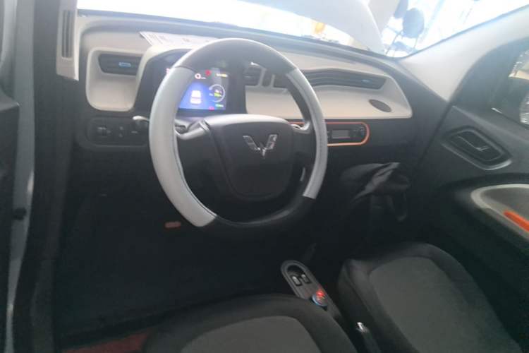 Used Wuling Hongguang MINIEV 2022 Zizai Version Lithium Iron Phosphate Center Console