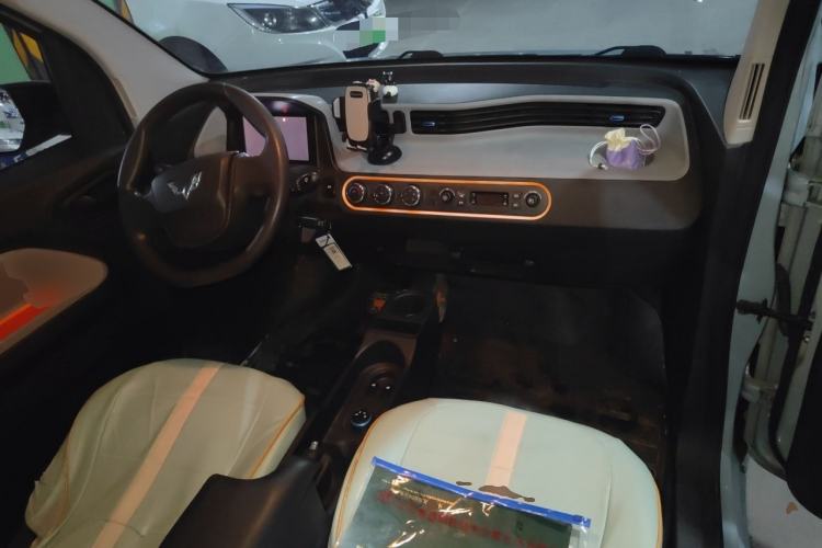 Used Wuling Hongguang MINIEV 2022 Zizai Version Lithium Iron Phosphate Center Console
