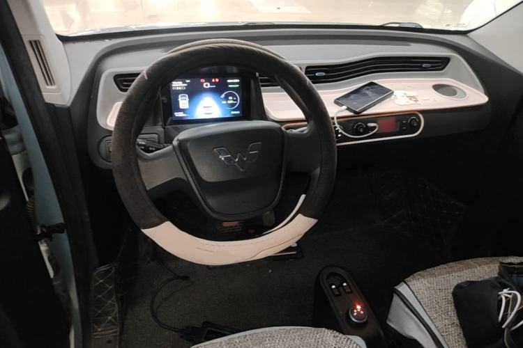 Used Wuling Hongguang MINIEV 2022 Zizai Version Lithium-NMC Center Console