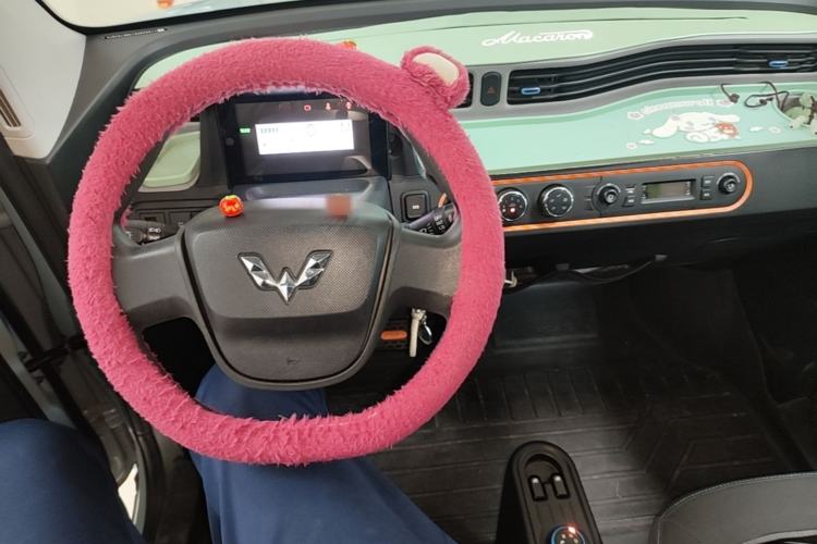 Used Wuling Hongguang MINIEV 2022 Easy Version Lithium Iron Phosphate Center Console