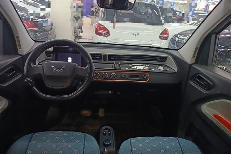 Used Wuling Hongguang MINIEV 2022 Zizai Version Lithium Iron Phosphate Center Console