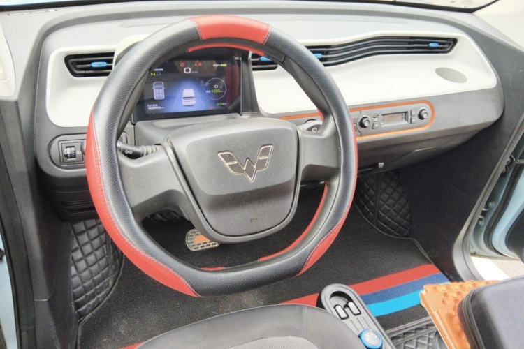 Used Wuling Hongguang MINIEV 2022 Enjoy Edition Lithium Iron Phosphate Center Console