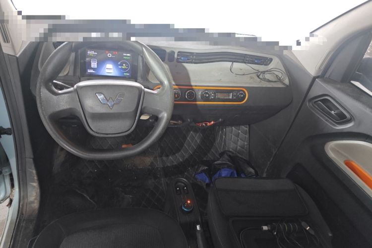 Used Wuling Hongguang MINIEV 2022 Macaron Premium Model – Lithium Iron Phosphate Center Console