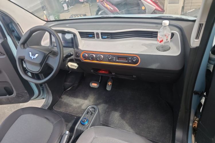 Used Wuling Hongguang MINIEV 2022 Zizai Version Lithium-NMC Center Console
