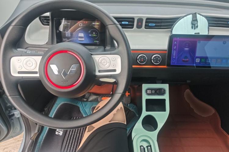 Used Wuling Hongguang MINIEV 2022 Enjoy Edition Lithium Iron Phosphate Center Console