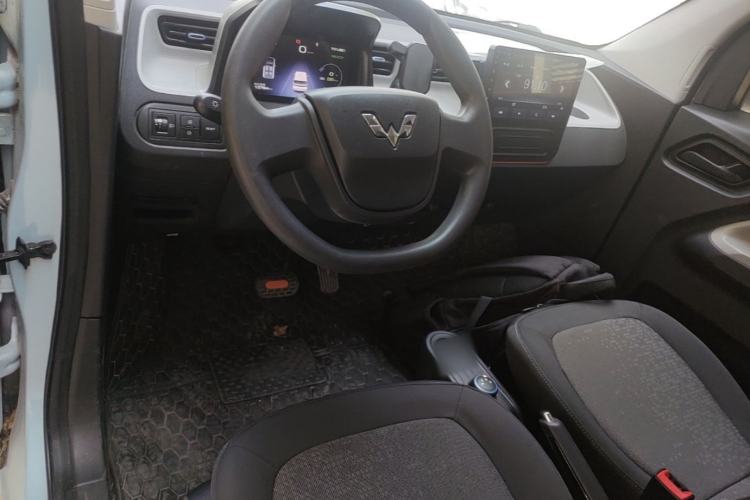 Used Wuling Hongguang MINIEV 2022 Zizai Version Lithium Iron Phosphate Center Console