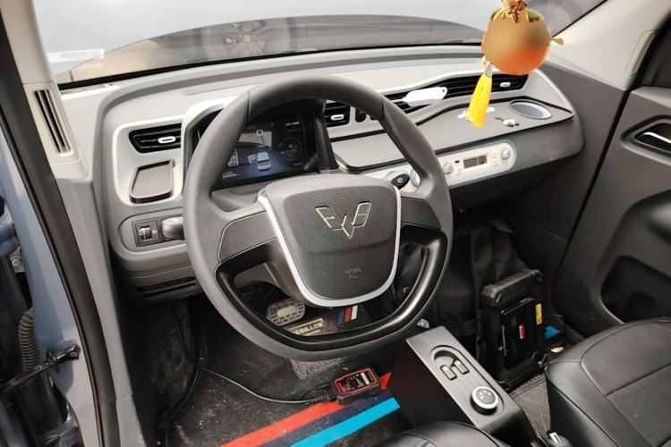 Used Wuling Hongguang MINIEV 2022 Macaron Fashion Edition Lithium-Nickel-Cobalt-Alpha-oxide Center Console