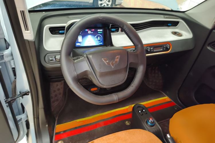 Used Wuling Hongguang MINIEV 2022 Enjoy Edition Lithium Iron Phosphate Center Console