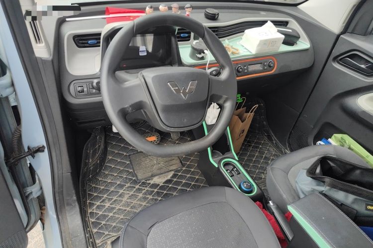 Used Wuling Hongguang MINIEV 2022 Zizai Version Lithium-NMC Center Console