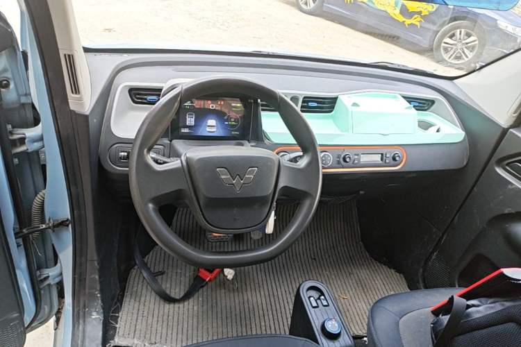 Used Wuling Hongguang MINIEV 2022 Enjoy Edition Lithium-Ion Battery Center Console