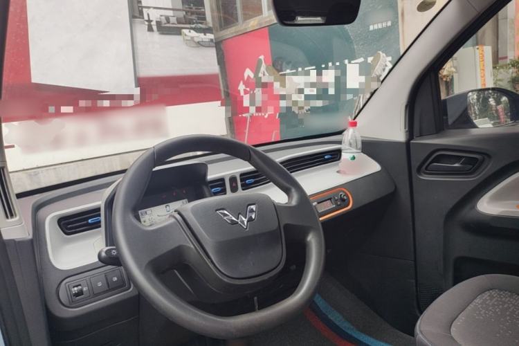 Used Wuling Hongguang MINIEV 2022 Easy Version Lithium-NMC Center Console