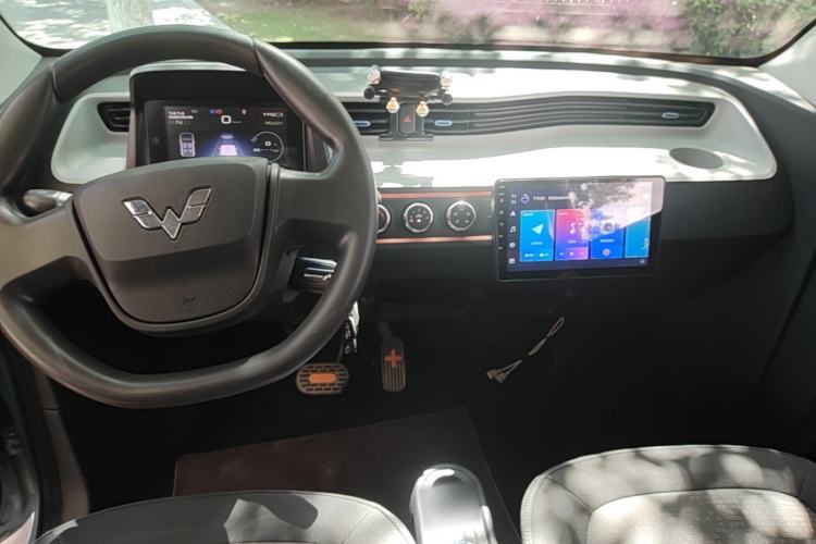 Used Wuling Hongguang MINIEV 2022 Enjoy Edition Lithium-Ion Battery Center Console
