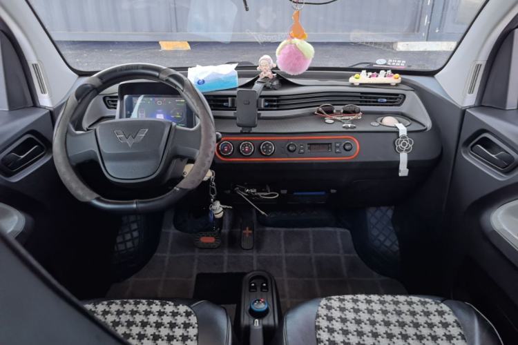 Used Wuling Hongguang MINIEV 2022 Enjoy Edition Lithium Iron Phosphate Center Console
