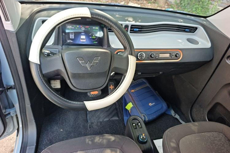 Used Wuling Hongguang MINIEV 2022 Enjoy Edition Lithium Iron Phosphate Center Console